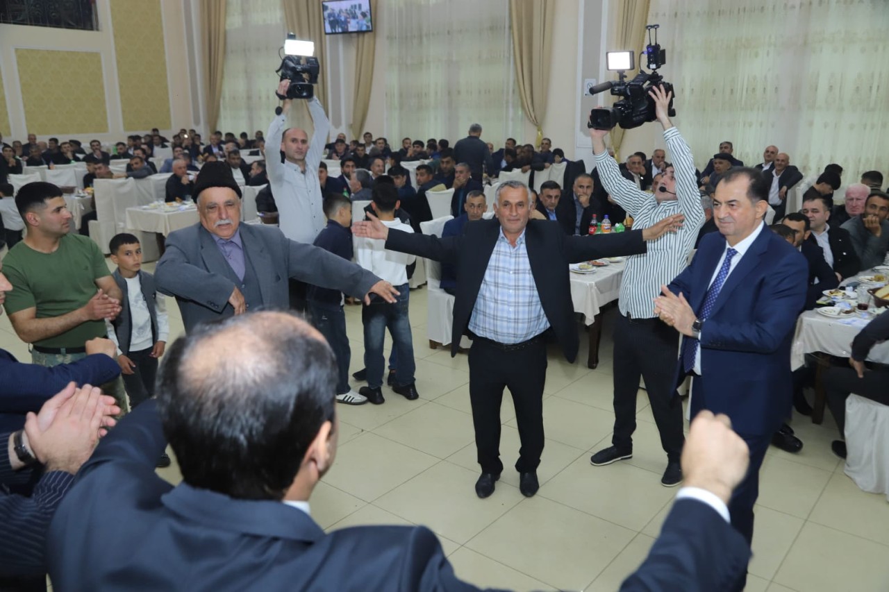 Taleh Qaraşov qazinin övladının toy şənliyində iştirak edib - FOTOLAR